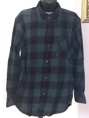 TNA Medium Dark Green and Black Plaid Button Down Flannel Shirt